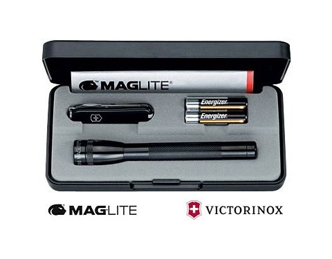 Mini Maglite AA & Victorinox Classic SD Set